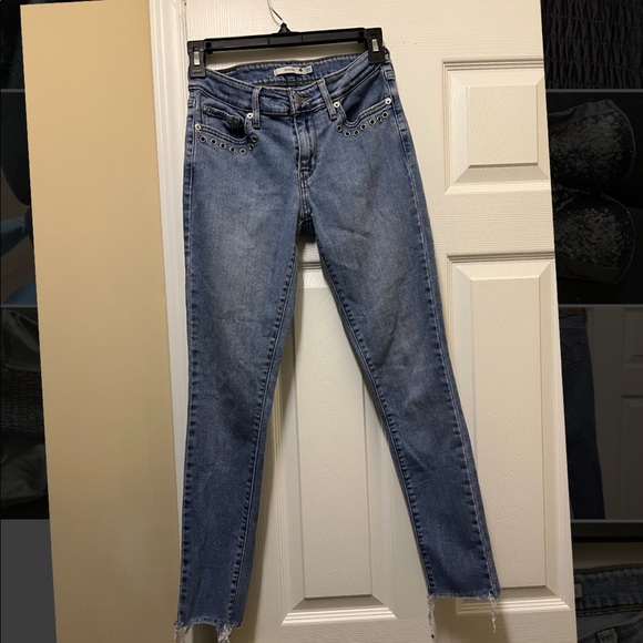 Rare Levis jeans with metal hole rivets - Picture 2 of 5